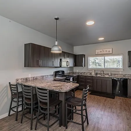 Bringham'S Mill Apartments Perfect For Groups Full Kitchen Gym And Free Parking Rexburg Exterior photo