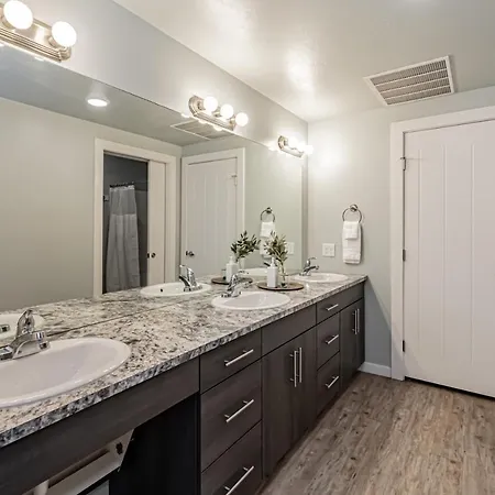 Bringham'S Mill Apartments Perfect For Groups Full Kitchen Gym And Free Parking Rexburg Exterior photo