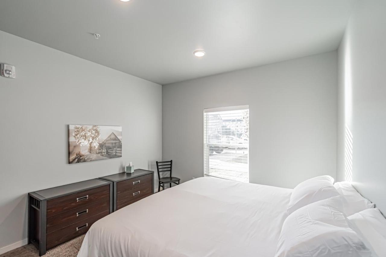 Apartment Bringham's Mill Perfect For Groups Full Kitchen Gym And Free Parking