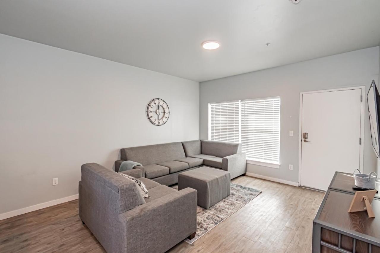 Bringham's Mill Perfect For Groups Full Kitchen Gym And Free Parking Apartment