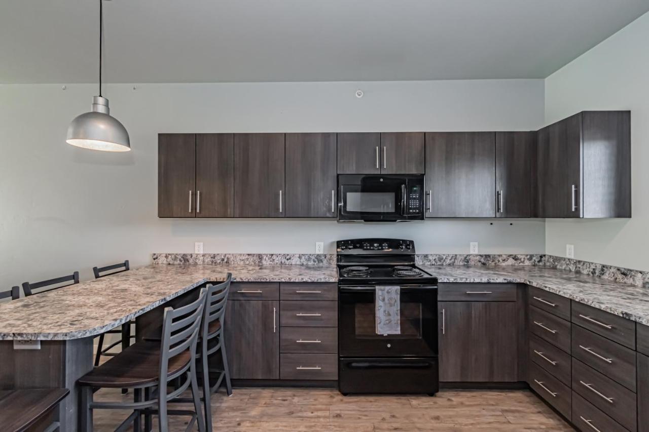 Apartment Bringham's Mill Perfect For Groups Full Kitchen Gym And Free Parking *