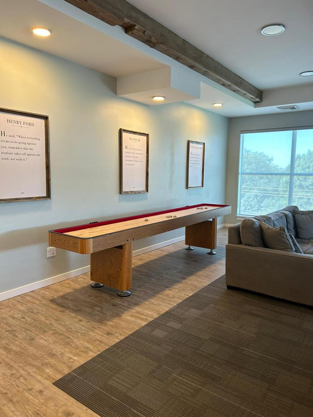Apartment Bringham's Mill Perfect For Groups Full Kitchen Gym And Free Parking